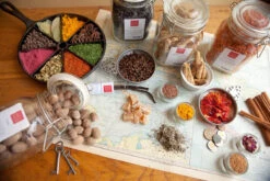 Roasted Garlic Flakes -Stockup Express Deals spices 2 7afc7a92 71b8 440e 86f2 d3159e7b5df2